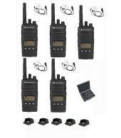 Set van 5 Motorola XT460 IP55 PMR446 met koffer, beveiliging oortje M1 en tafellader 