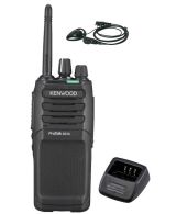 Kenwood TK-3701D IP55 Digitale PMR446 Portofoon met tafellader en D-shape headset