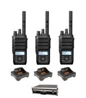 Set van 3 Motorola R5 UHF DMR IP67 LKP 5 Watt met tafellader en koffer